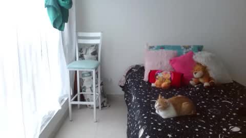 yanis_ariel12 online show from 09/14/25, 06:51