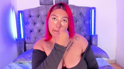 Yara  online show from 11/27/25, 11:12