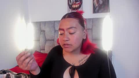 Yara  online show from 12/02/25, 03:18