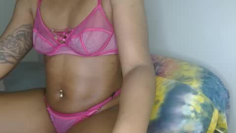 Snapshot of yarabrynnn chatting on 12/13/24, 06:00 YARA online show from 12/13/24, 06:00