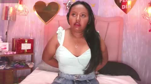 Yara online show from 02/24/26, 03:43