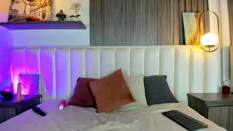 yaramooun online show from 04/21/26, 12:22