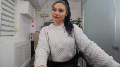 Yara online show from 01/16/26, 05:11