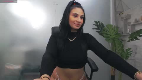 Yara online show from 03/29/26, 04:23