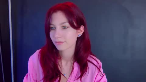 Snapshot of yasemina_ chatting on 02/18/26, 11:01 Yase online show from 02/18/26, 11:01