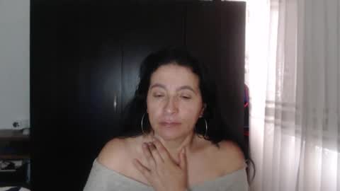 yasmin_love85 online show from 12/16/24, 04:49