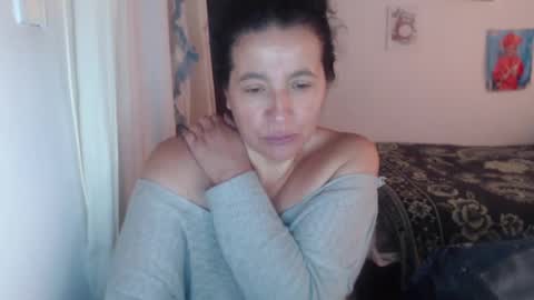 yasmin_love85 online show from 02/12/25, 06:51