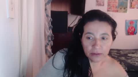 yasmin_love85 online show from 02/19/25, 06:54