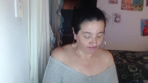 yasmin_love85 online show from 03/03/25, 05:18