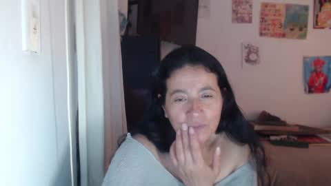yasmin_love85 online show from 09/15/25, 04:40