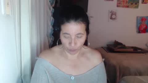 yasmin_love85 online show from 10/31/25, 03:35