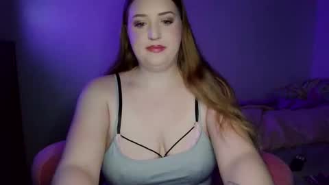 yasmindoll98 online show from 02/24/26, 12:19