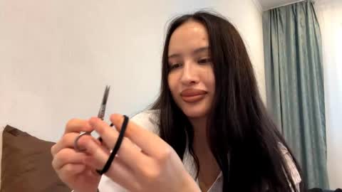 Yasmin online show from 05/07/26, 01:16