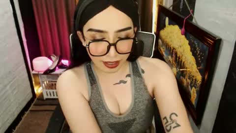 yassiered online show from 06/15/26, 09:55