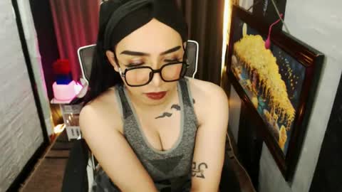 Snapshot of yassiered chatting on 07/03/26, 02:07 yassiered online show from 07/03/26, 02:07