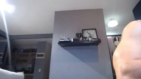 yahto online show from 12/05/25, 02:31