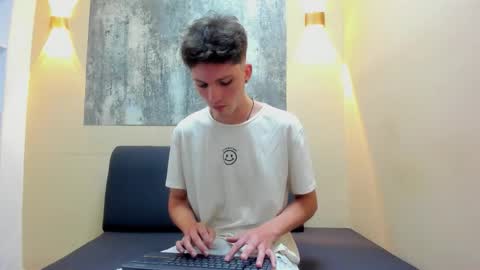 Yatson online show from 03/25/26, 08:59