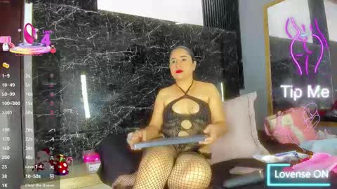 yaya____ online show from 01/08/26, 04:37