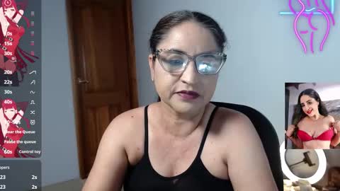 yaya____ online show from 03/19/26, 10:36