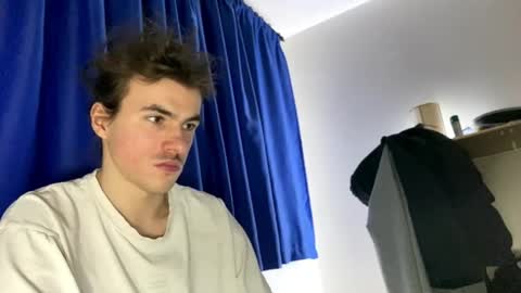 yayay333 online show from 04/05/26, 07:55