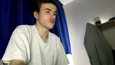 yayay333 online show from 04/21/26, 01:42