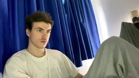 yayay333 online show from 04/21/26, 06:09