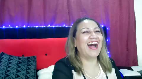 yayita online show from 01/06/25, 04:44