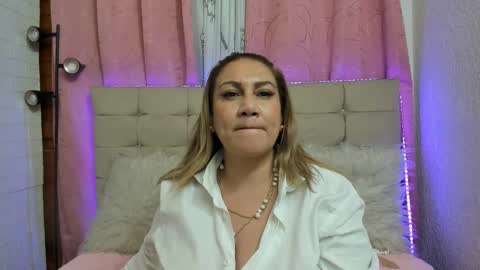 yayita online show from 03/10/25, 05:18