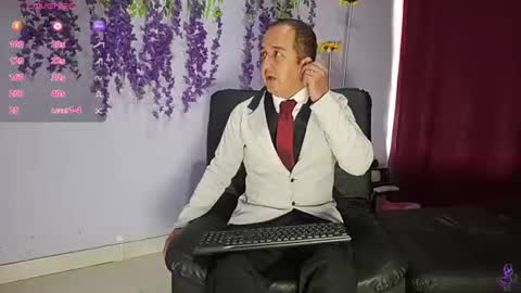 Snapshot of yazfore chatting on 06/26/26, 01:48 Hazzan online show from 06/26/26, 01:48
