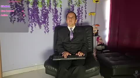 Snapshot of yazfore chatting on 06/30/26, 01:23 Hazzan online show from 06/30/26, 01:23