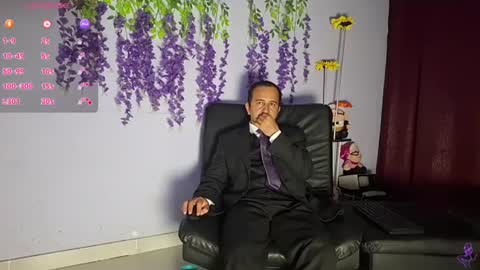 Snapshot of yazfore chatting on 07/01/26, 01:29 Hazzan online show from 07/01/26, 01:29