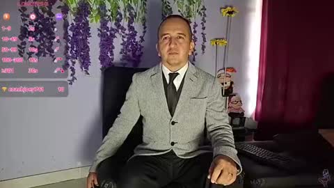 Snapshot of yazfore chatting on 07/10/26, 02:52 Hazzan online show from 07/10/26, 02:52