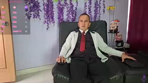 Snapshot of yazfore chatting on 07/13/26, 02:20 Hazzan online show from 07/13/26, 02:20