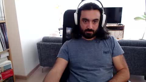 yeeaahoo online show from 10/13/25, 08:47