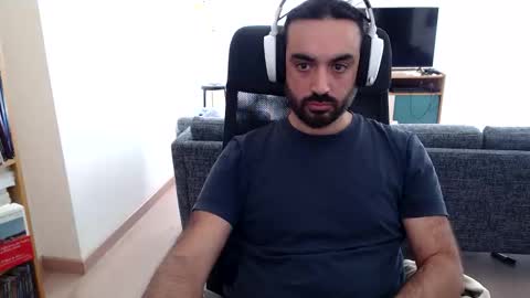 yeeaahoo online show from 11/05/25, 09:31