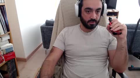 yeeaahoo online show from 11/25/25, 08:14