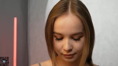 Snapshot of yeepshyy chatting on 02/15/25, 07:17 Kate online show from 02/15/25, 07:17