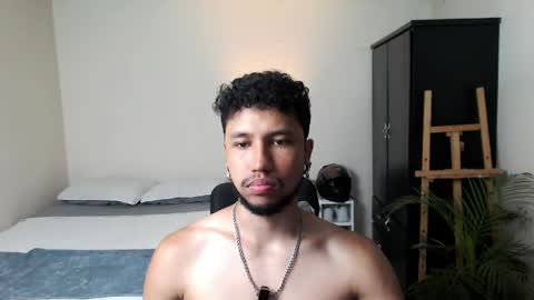 Snapshot of yeff_stone chatting on 05/29/26, 12:08 yeff online show from 05/29/26, 12:08