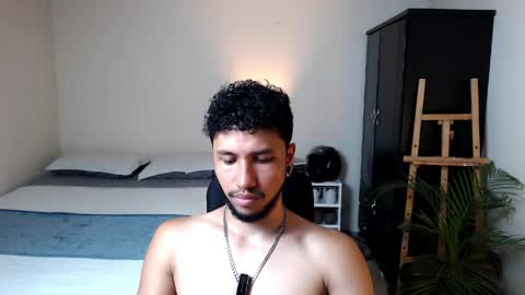 Snapshot of yeff_stone chatting on 06/01/26, 11:06 yeff online show from 06/01/26, 11:06