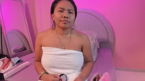 yeika_foxy online show from 06/09/26, 11:22