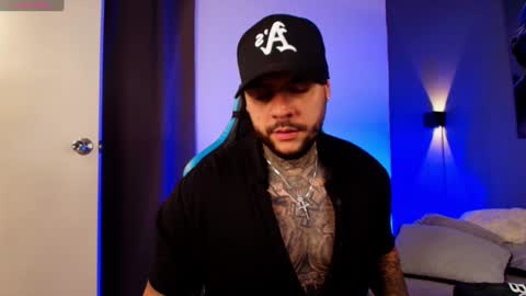 Snapshot of yeikoe1 chatting on 01/17/25, 02:18 yeikoe1 online show from 01/17/25, 02:18