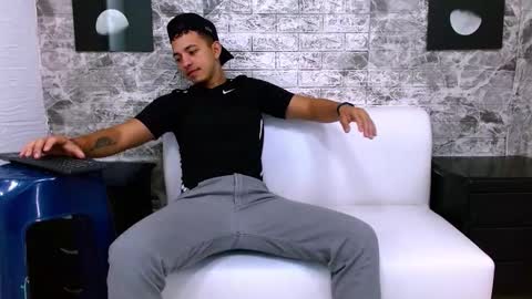 Yeison online show from 11/01/25, 10:39