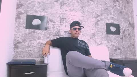 Yeison online show from 11/08/25, 11:21