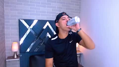 Yeison online show from 11/11/25, 11:21