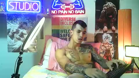Snapshot of yeisoncastellanos1999 chatting on 09/25/25, 12:14 yeisoncastellanos1999 online show from 09/25/25, 12:14