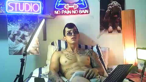 Snapshot of yeisoncastellanos1999 chatting on 10/18/25, 09:48 yeisoncastellanos1999 online show from 10/18/25, 09:48