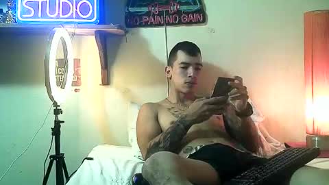 Snapshot of yeisoncastellanos1999 chatting on 05/10/26, 07:19 yeisoncastellanos1999 online show from 05/10/26, 07:19