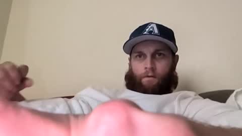 Snapshot of yekim69 chatting on 11/10/25, 10:20 Jennmike online show from 11/10/25, 10:20