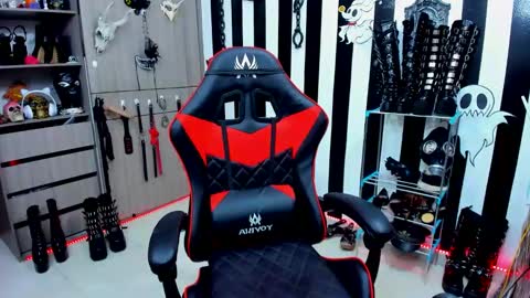 Yelena online show from 12/28/24, 12:57