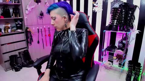 Yelena online show from 03/08/25, 11:18